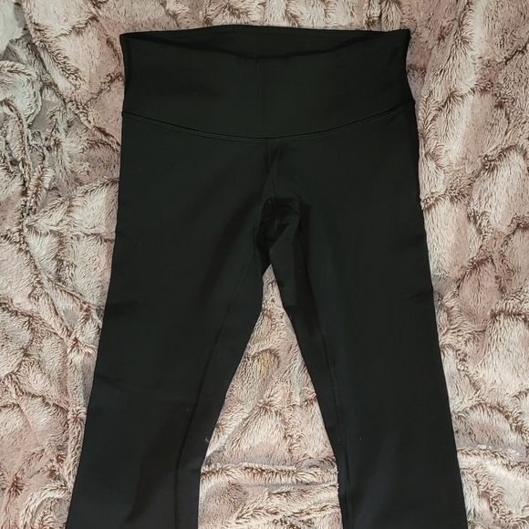 Lululemon Black WU (size 6) - Picture 3 of 3